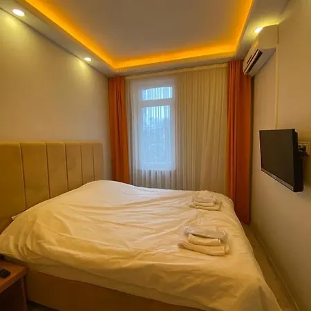 Bigg Leon Hotel