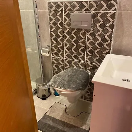Bigg Leon Hotel