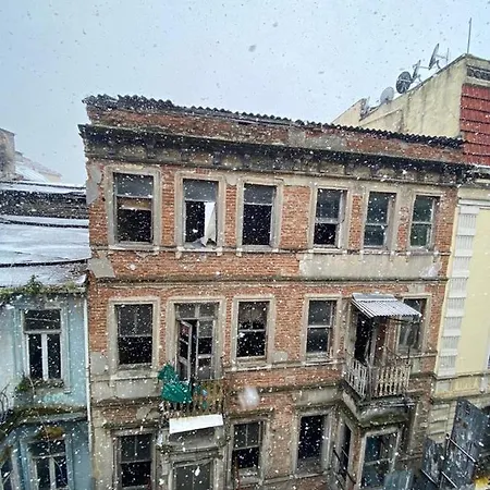 Bigg Leon Hotel Couette-café Istambul